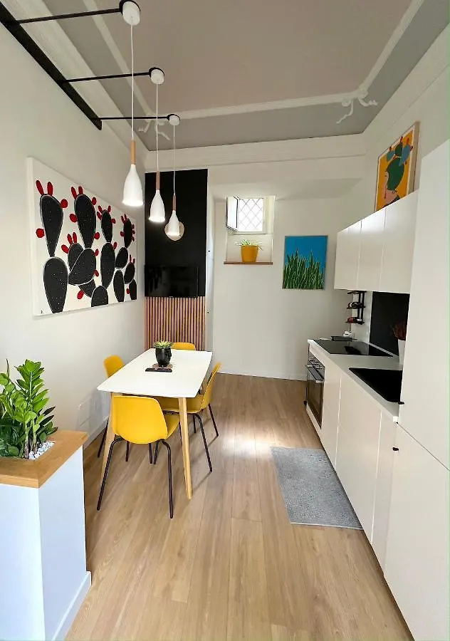 Appartamento Erasmo 19 Luxury Home Aeroporto di Catania Fontana Rossa